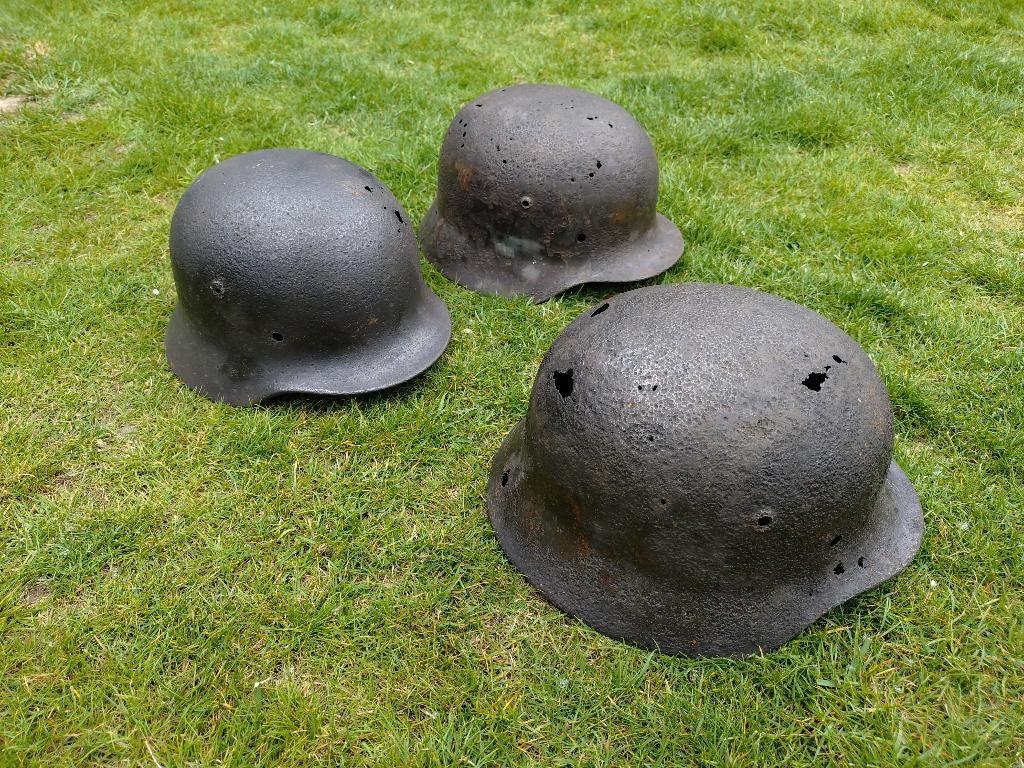 3 x German helmet, Verzamelen, Militaria | Tweede Wereldoorlog, Verzenden, Landmacht, Duitsland, Helm of Baret