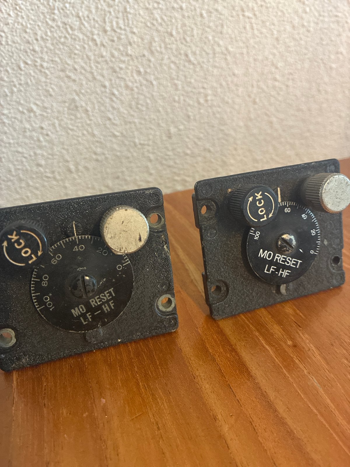 2x Vintage MO RESET LF-HF Knoppen/Draaiknoppen, Ophalen of Verzenden, Gebruikt