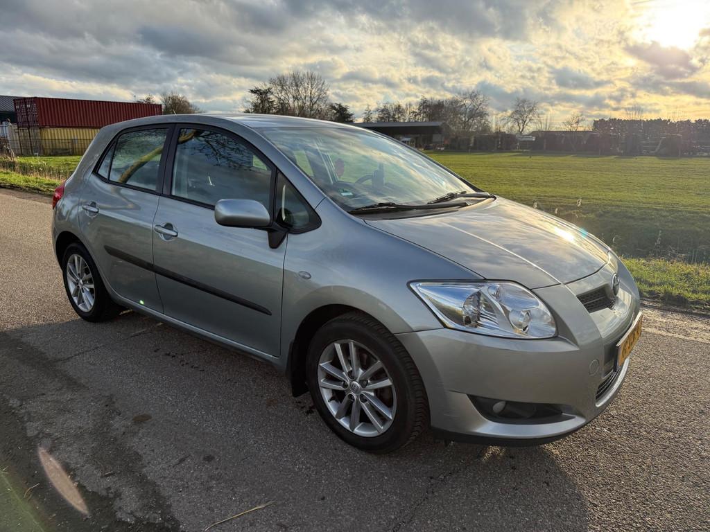 Toyota Auris 1.6-16V Dynamic Automaat, Gebruikt, Zwart, 4 cilinders, Origineel Nederlands