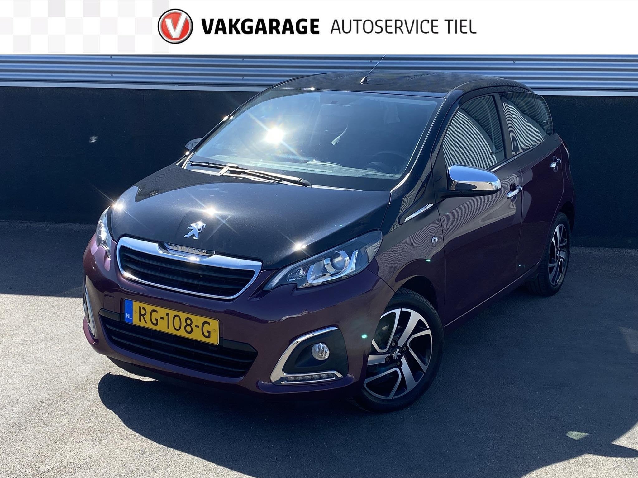 Peugeot 108 1.0 e-VTi Allure Bi-Tone - LM velgen, FullMap na, Auto's, Peugeot, Voorwielaandrijving, Stof, Gebruikt, Euro 6