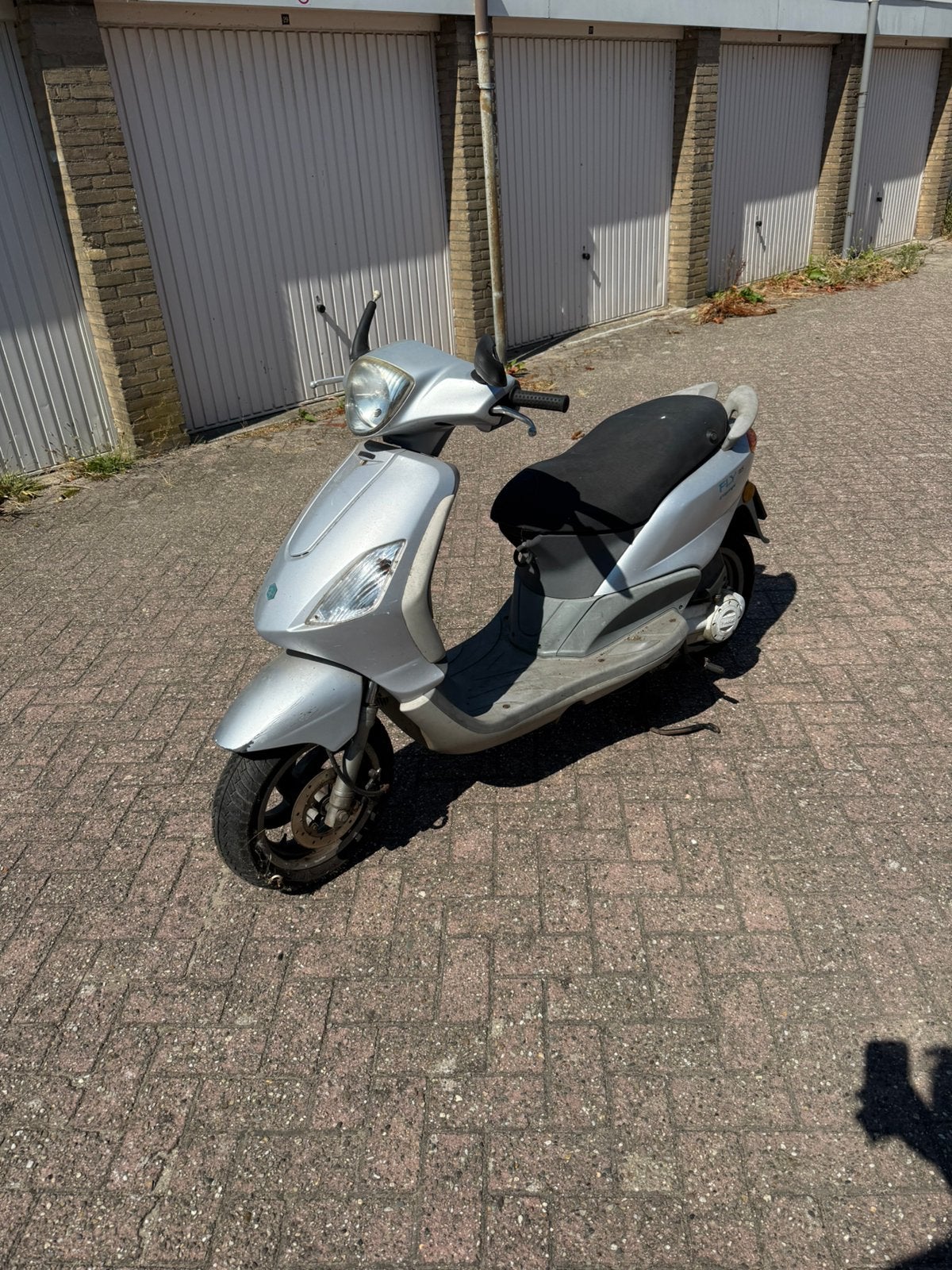Piaggio Fly 2007 4takt snor opknapper 1e eigenaar start niet, Fietsen en Brommers, Snorfietsen en Snorscooters, Ophalen, Piaggio