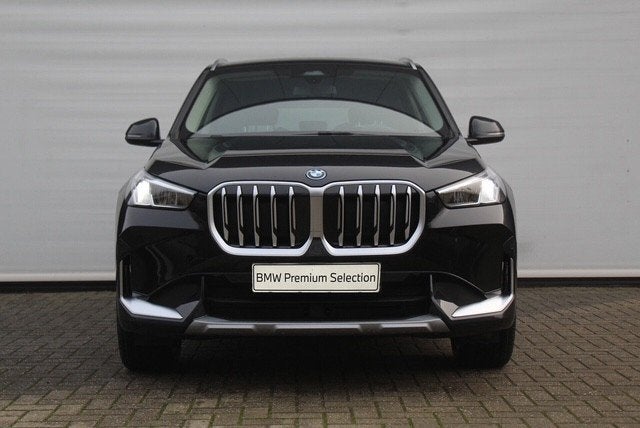 BMW X1 xDrive25e xLine Automaat / Sportstoelen / Achteruitri, Zwart, Bedrijf, Hybride Elektrisch/Benzine, 3 cilinders