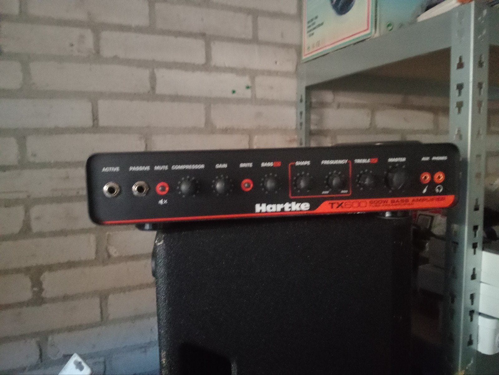 Hartke TX600 600W Basversterker - Zo goed als nieuw, Muziek en Instrumenten, Ophalen of Verzenden