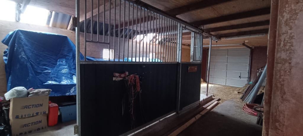Gegalvaniseerde paardenstal