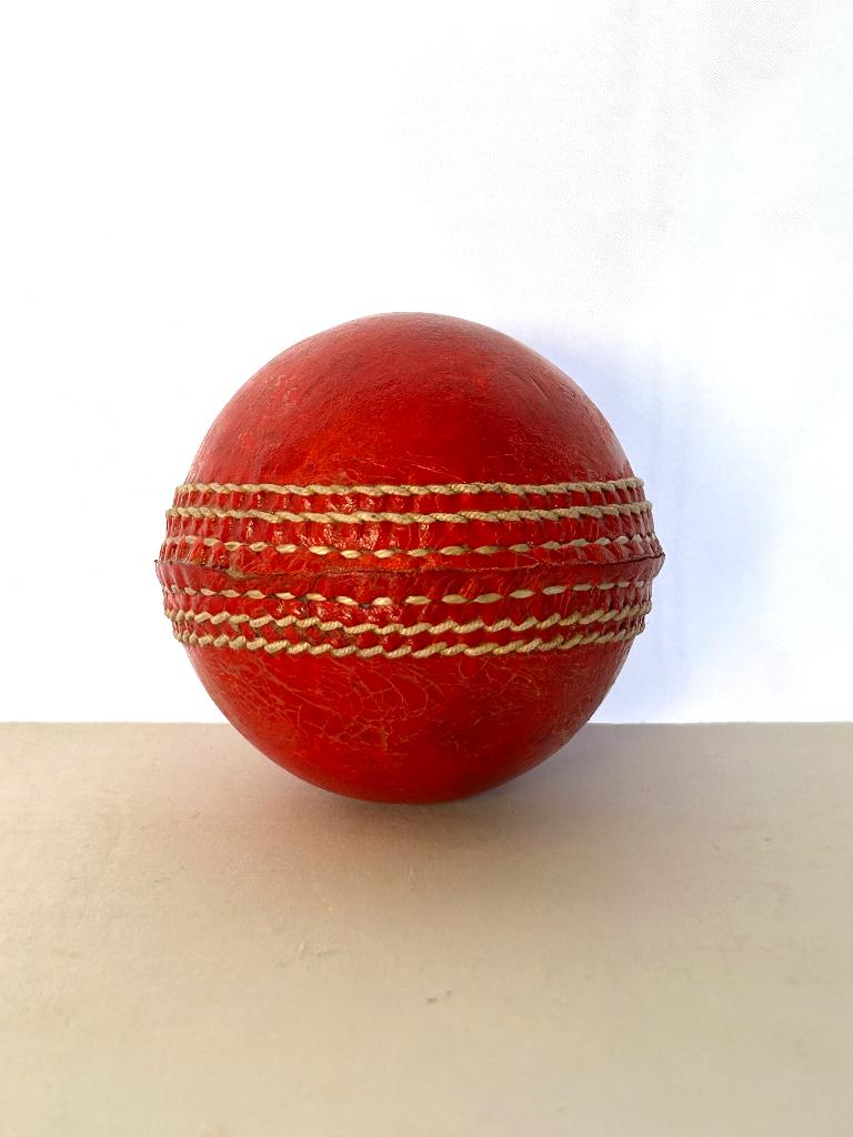 oude deco lederen cricket ball, Ophalen of Verzenden, Gebruikt