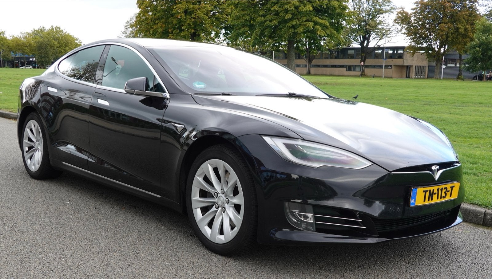 Tesla Model S 2018 Zwart, Auto's, 110 €/maand, Model S, Zwart, Origineel Nederlands