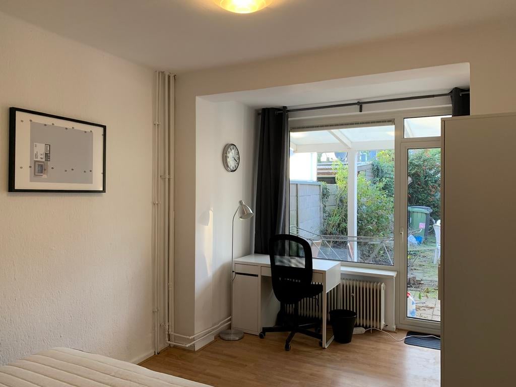 Room for rent in Eindhoven (Tongelre), Huizen en Kamers, Kamers te huur, Eindhoven