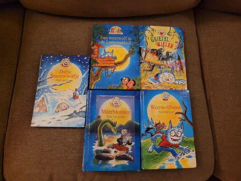 Dolfje weerwolfje 5 boeken, Fictie algemeen, Paul van Loon, Ophalen, Gelezen