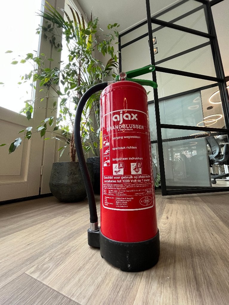 Brandblusser Ajax 6 Liter Schuimblusser, Huis en Inrichting, Brandblussers en Brandkasten, Ophalen, Zo goed als nieuw, Brandblusser