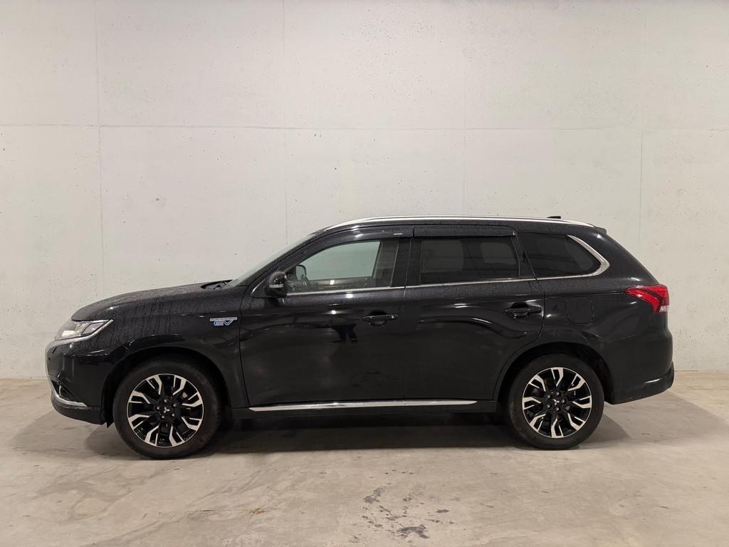 Mitsubishi Outlander 2.0 PHEV instyle Leer Navi Camera 4x4, 1998 cc, Euro 6, 4 cilinders, 1820 kg