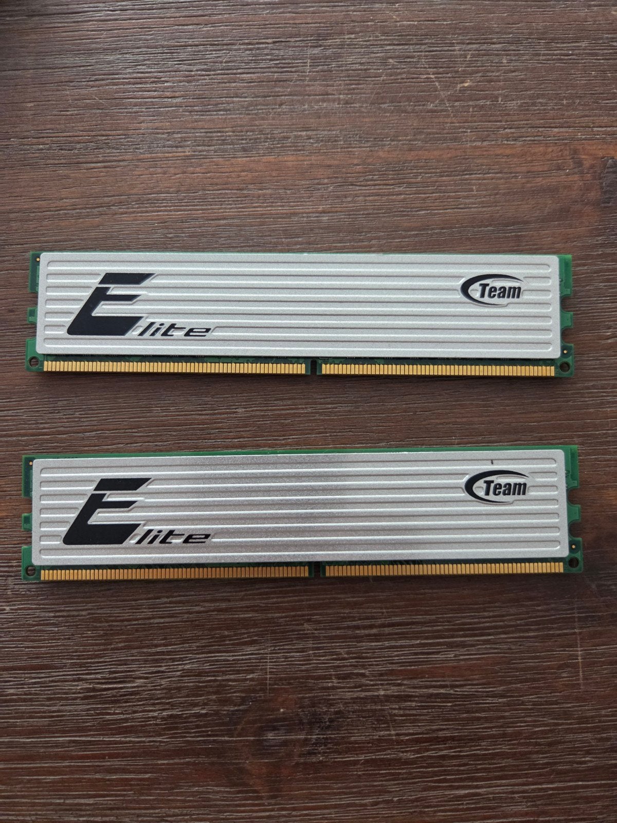 2x 2GB DDR2 RAM Geheugenmodules voor Desktop, Computers en Software, RAM geheugen, Gebruikt, Ophalen of Verzenden, DDR2, Desktop