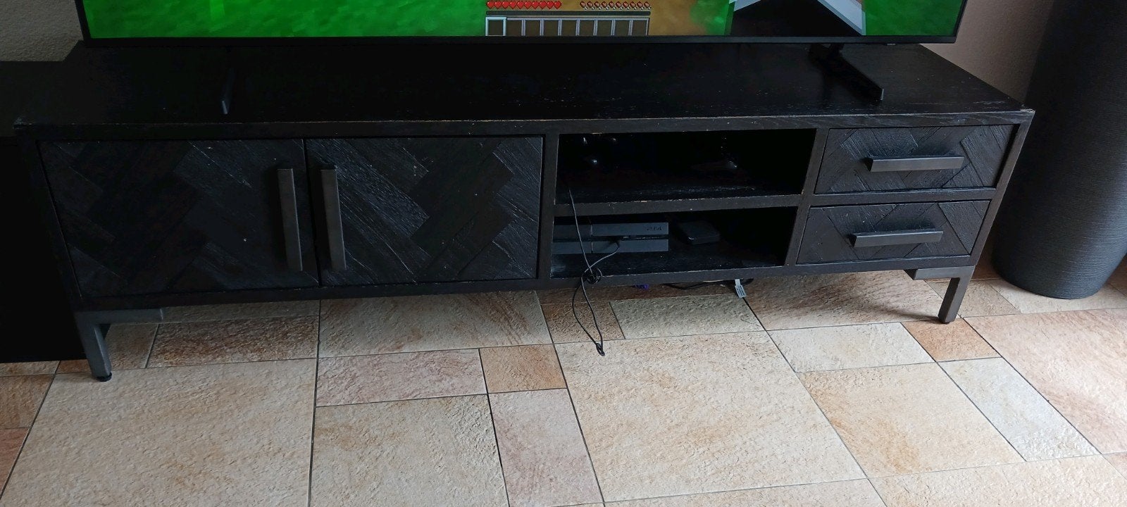 Te koop visgraat tv meubel, Huis en Inrichting, Ophalen, Gebruikt, Visgraat, Visgraat@outlook.com