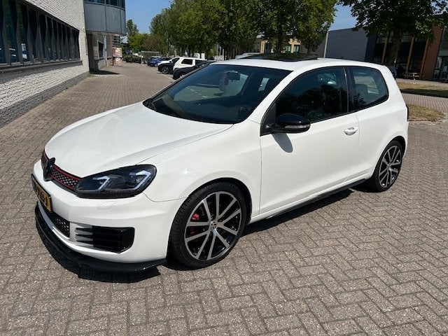 Volkswagen Golf 2.0 GTI 211PK SCHUIFDAK CRUISE LED., Euro 5, Stof, Gebruikt, 4 cilinders