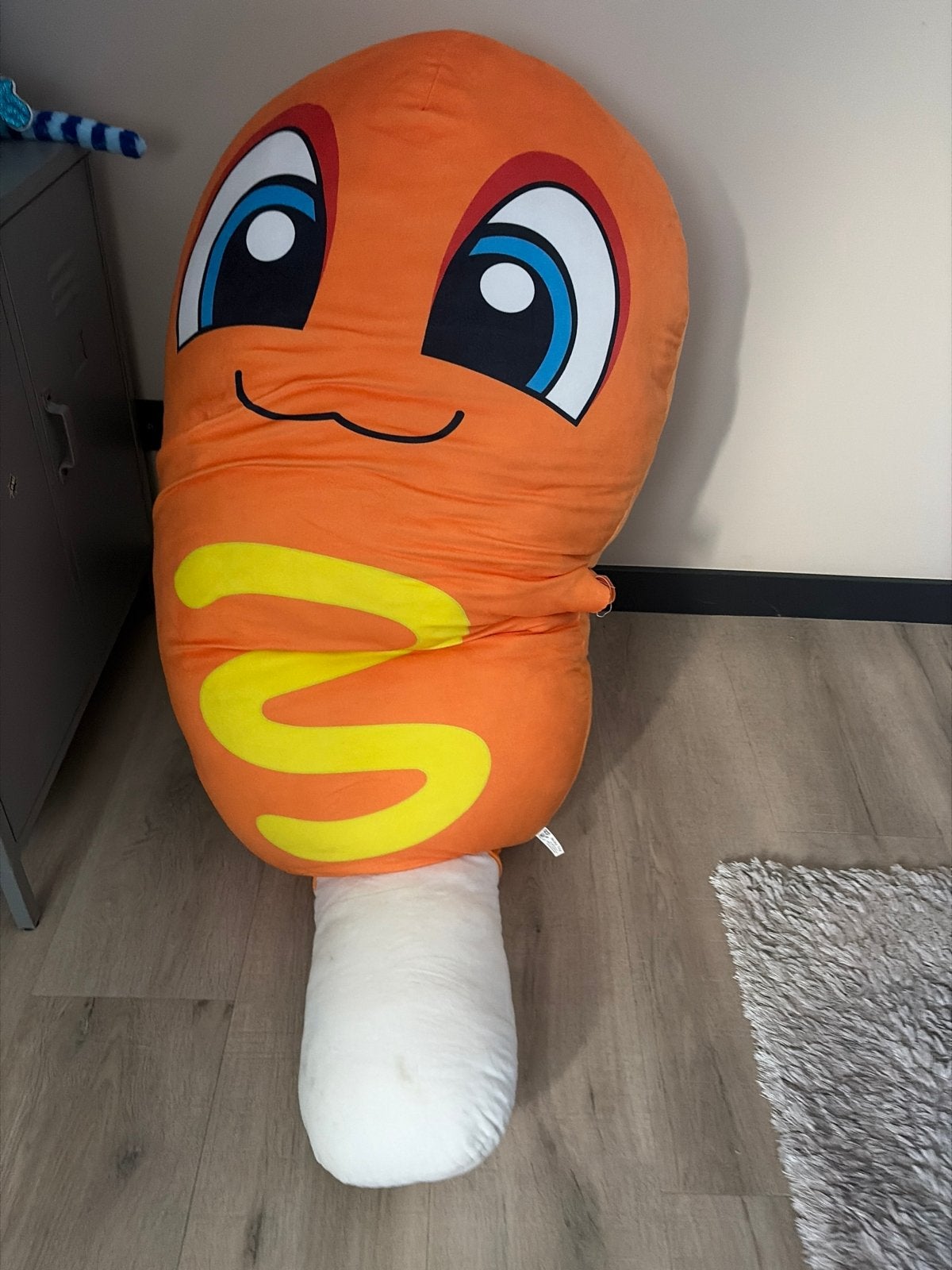 Grote Frikandel XXL Knuffel - Snack Knuffel, Oranje, Gebruikt, Overige typen, Ophalen of Verzenden
