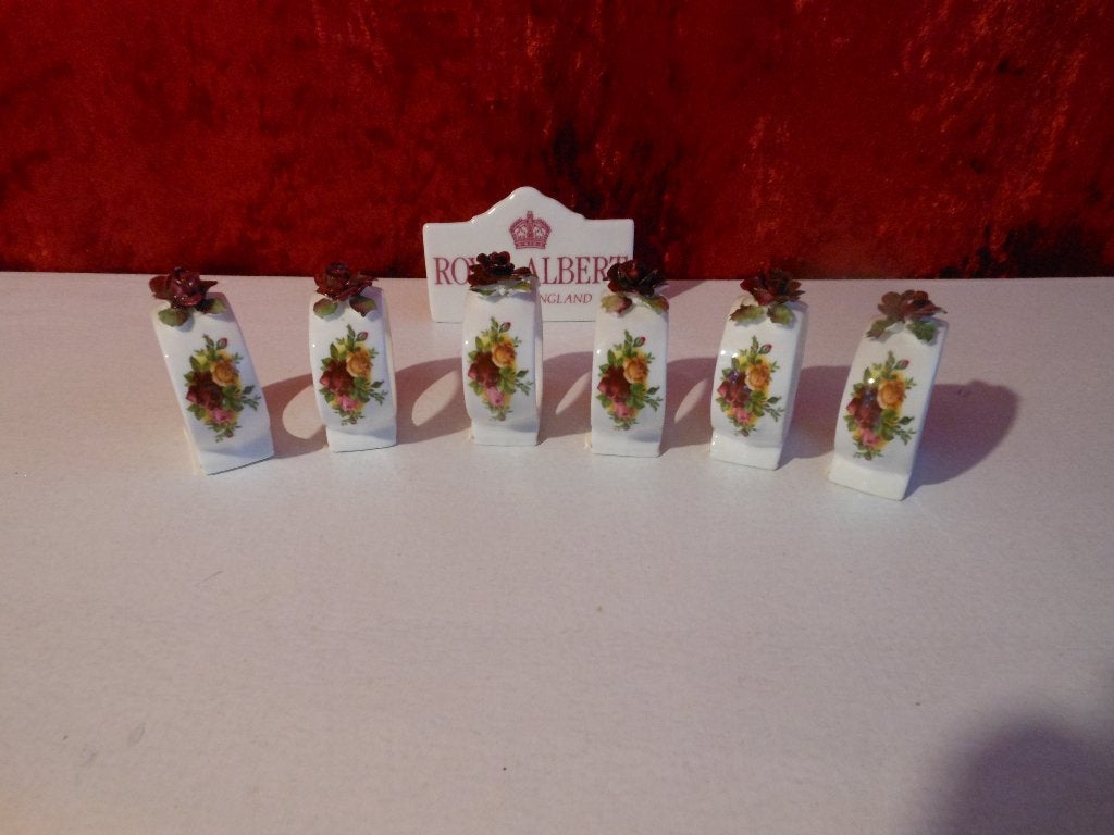 Royal Albert Old Country Roses servetringen, Ophalen of Verzenden, Zo goed als nieuw, Porselein, Overige typen