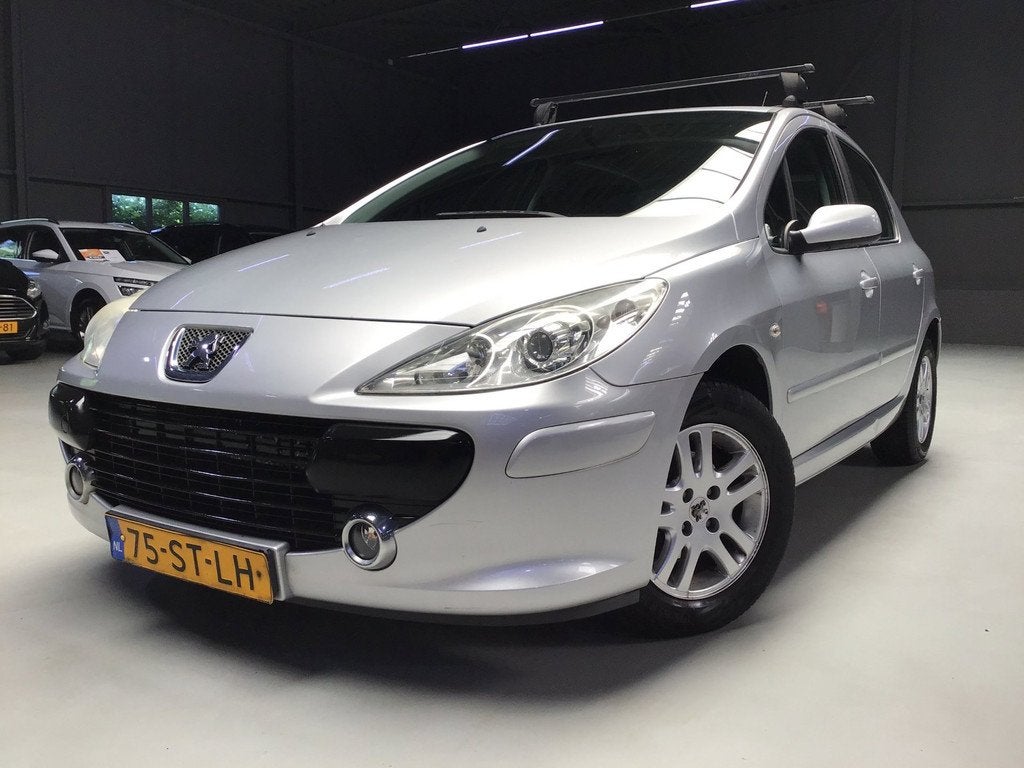 Peugeot 307 1.6-16V XS I New Distributie + Waterpomp + APK +, Voorwielaandrijving, Stof, Gebruikt, 4 cilinders