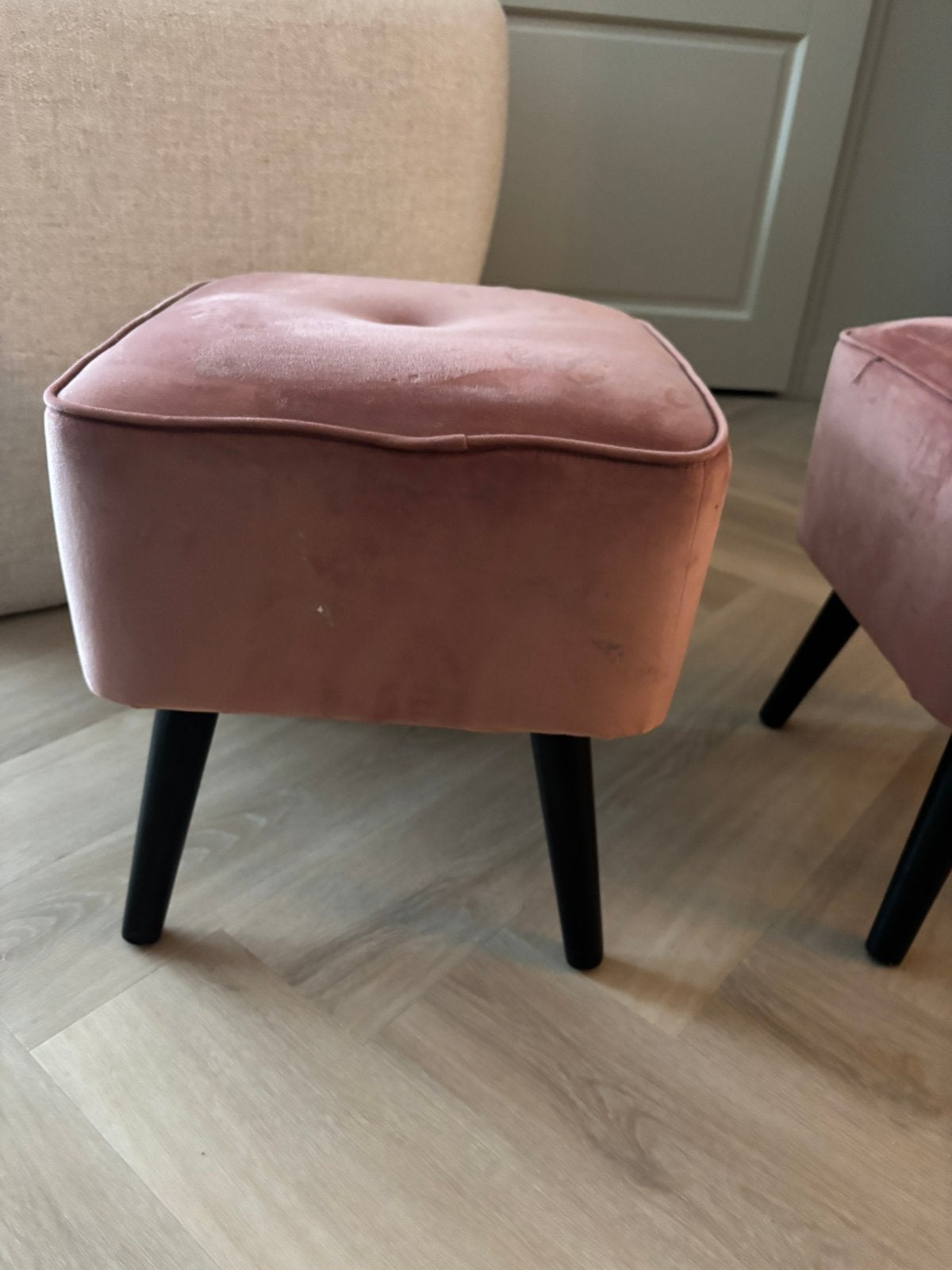 2 velvet krukje oud roze, Ophalen, Gebruikt, Rond, Minder dan 50 cm