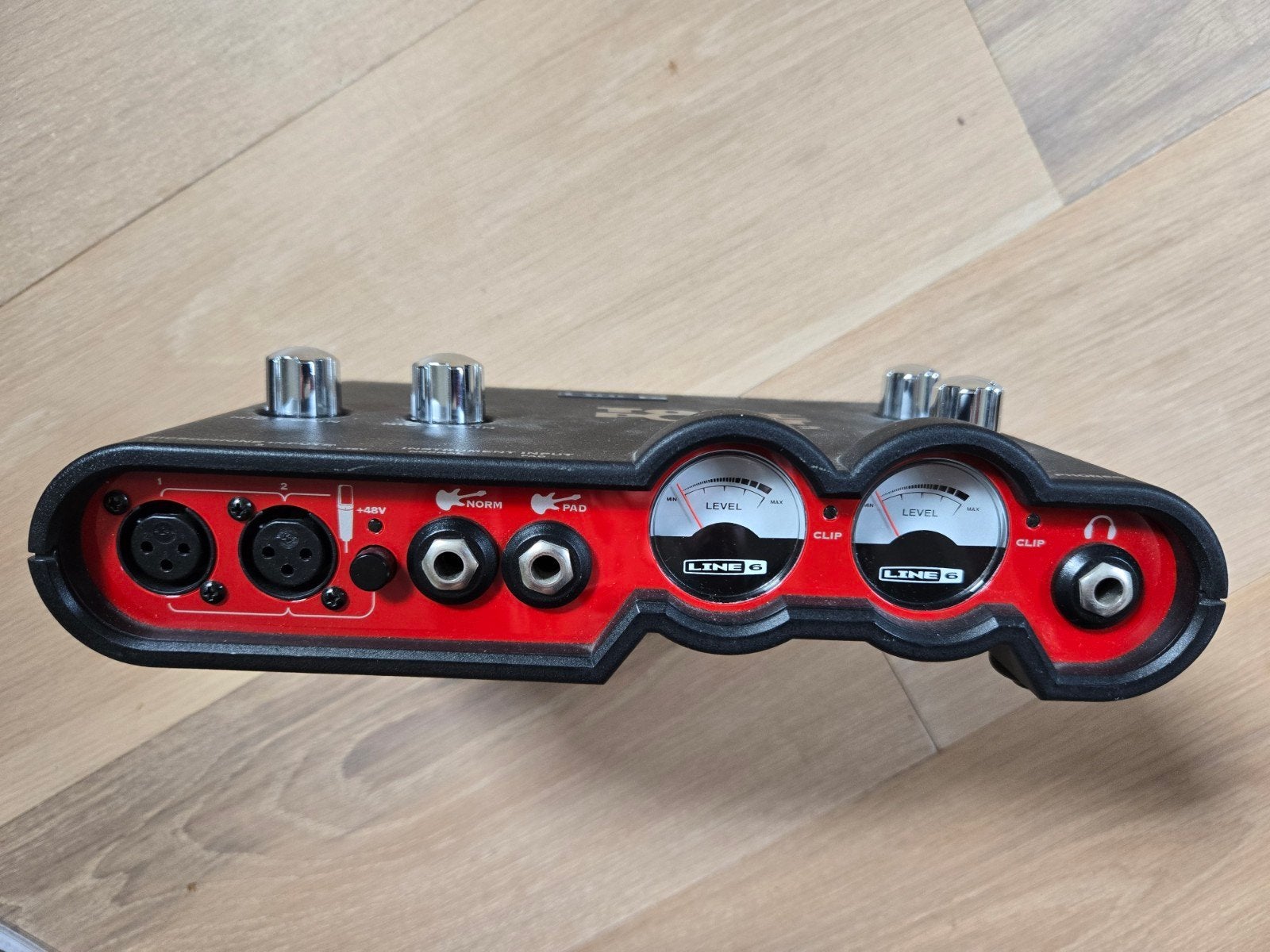 TonePort UX2, Ophalen of Verzenden, Zo goed als nieuw, Minder dan 5 kanalen, Microfooningang