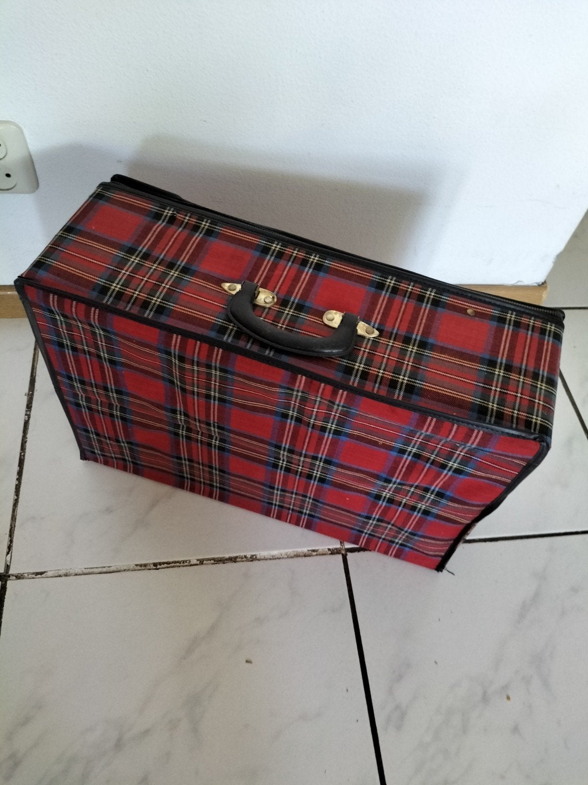 Vintage Schotse Ruit Koffer - Rood/Zwart/Blauw, Sieraden, Tassen en Uiterlijk, Koffers, Ophalen, Overige materialen, Gebruikt