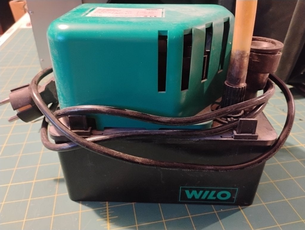 Cv condens water pomp, Doe-het-zelf en Verbouw, Verwarming en Radiatoren, Ophalen of Verzenden, Minder dan 60 cm, Overige typen
