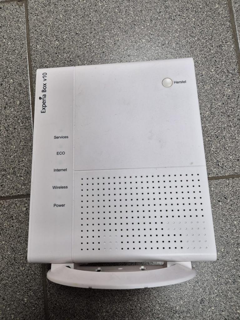 ZTE Experia Box V10 Router/Modem - KPN, Computers en Software, Routers en Modems, Gebruikt, Router met modem, Ophalen of Verzenden