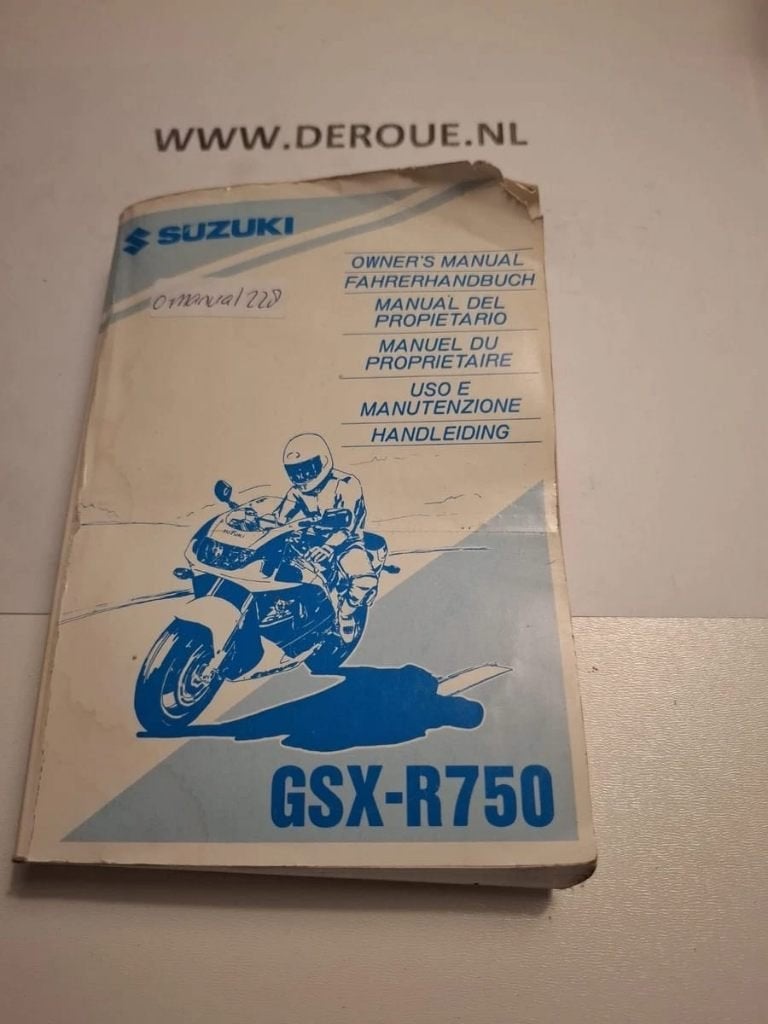 228 0WNERS MANUAL SUZUKI GSX-R750 1995 USED, Motoren, Handleidingen en Instructieboekjes, Ophalen of Verzenden, Suzuki