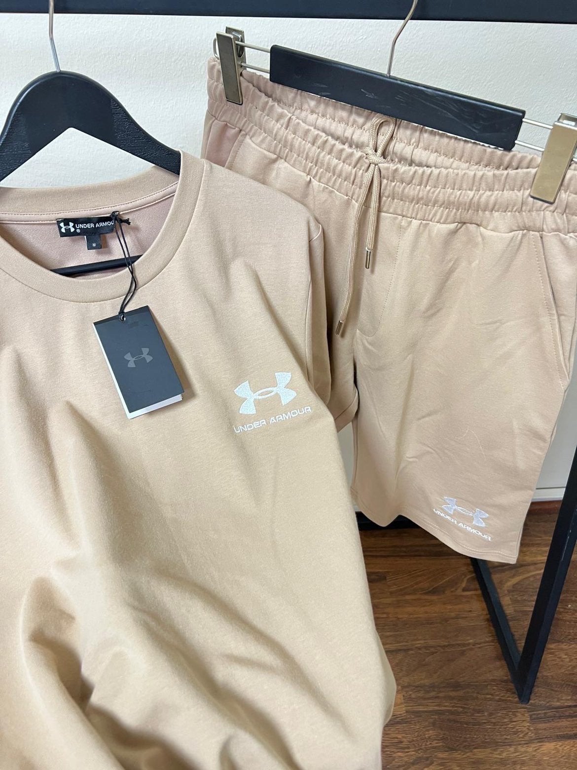 Under Armour Sportset Beige–Nieuwstaat–XXL valt als XL, Kleding | Heren, Sportkleding, Beige, Under Armour, Nieuw, Overige maten