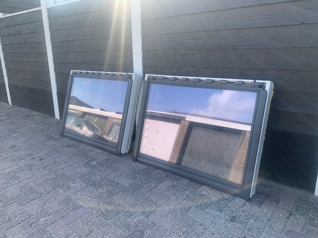 2 X VELUX DAKRAAM GGL UK04 134x98 cm compleet, Ophalen, Minder dan 80 cm, 80 tot 120 cm, Zo goed als nieuw