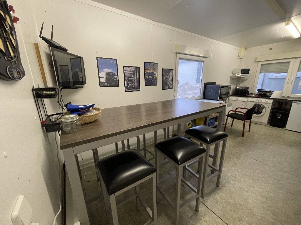 Foto 4 van Kantineunit / schaftunit circa 25 m² – keuken, toilet