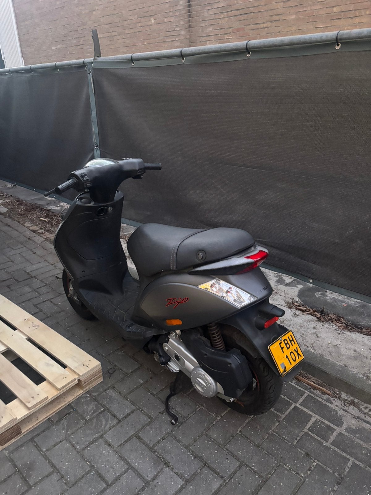 Zip iget, Fietsen en Brommers, Scooters | Piaggio, Ophalen, Gebruikt, Maximaal 45 km/u, Zip