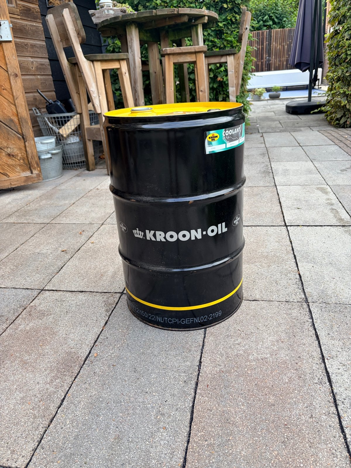 Kroon-Oil olievat - Zwart met geel deksel, Ophalen of Verzenden, Gebruikt, Zwart, Metaal