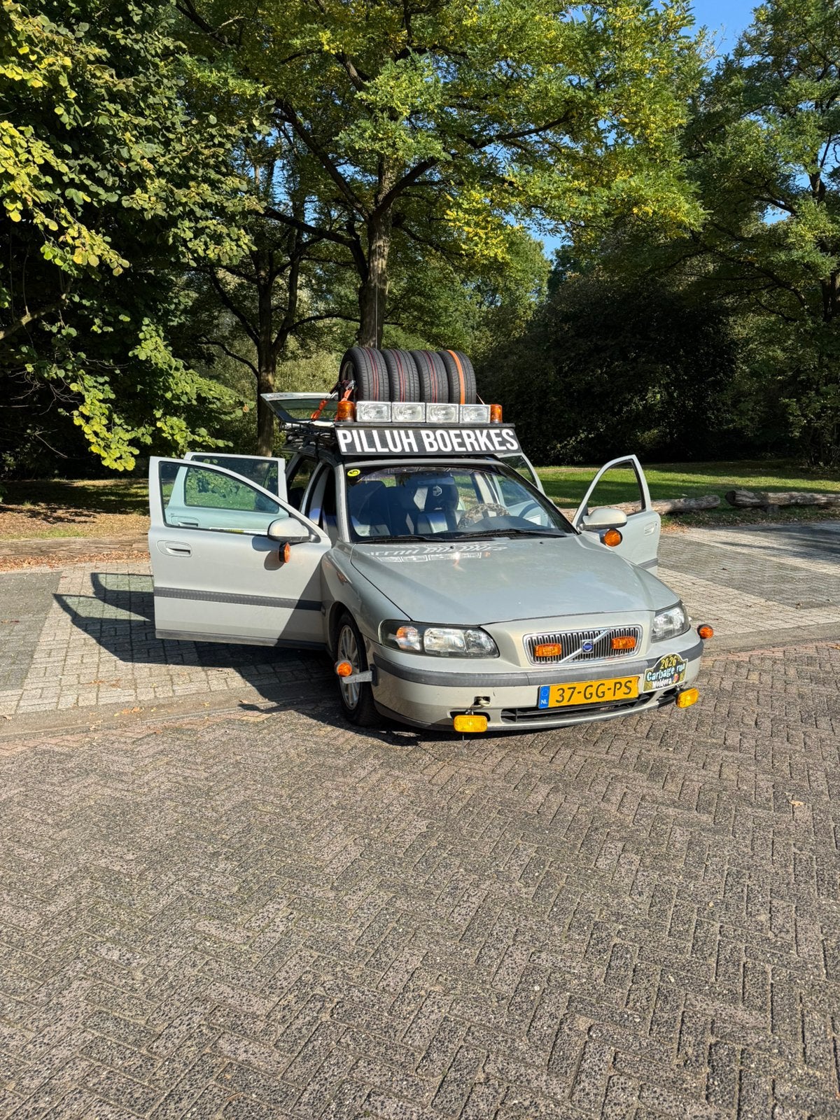 Volvo V70 2.4 140PK 2000 Beige kant en klare carbage runner, Voorwielaandrijving, 1800 kg, 1505 kg, Beige