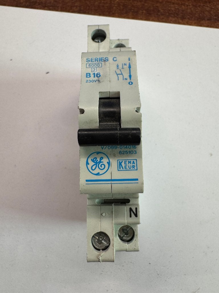 GE Installatieautomaat B16 230V, Ophalen of Verzenden, Gebruikt, Overige merken, Installatieautomaat