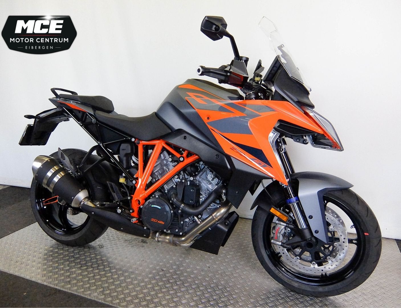 KTM 1290 SUPER DUKE GT (2025 model 2024), 2 cilinders, KTM, Motorrijbewijs A, Bedrijf