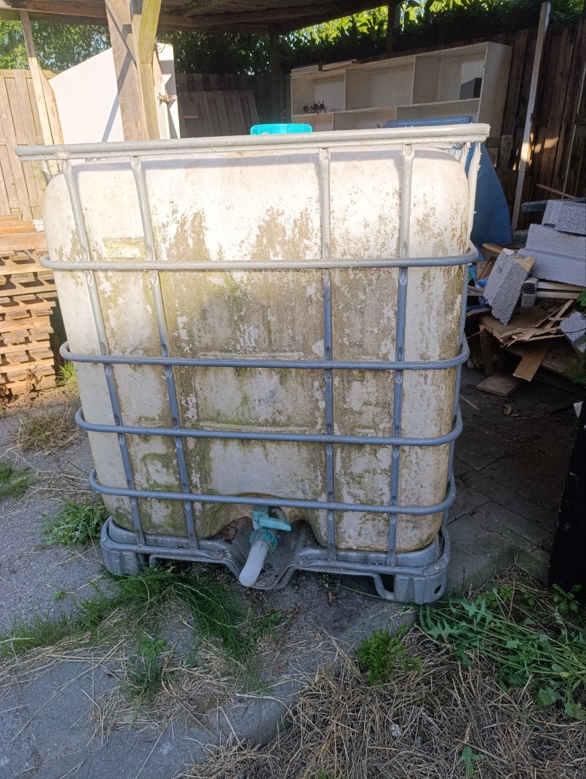 Water tank 1000liter, Ophalen, Overige materialen, Gebruikt, Met kraantje