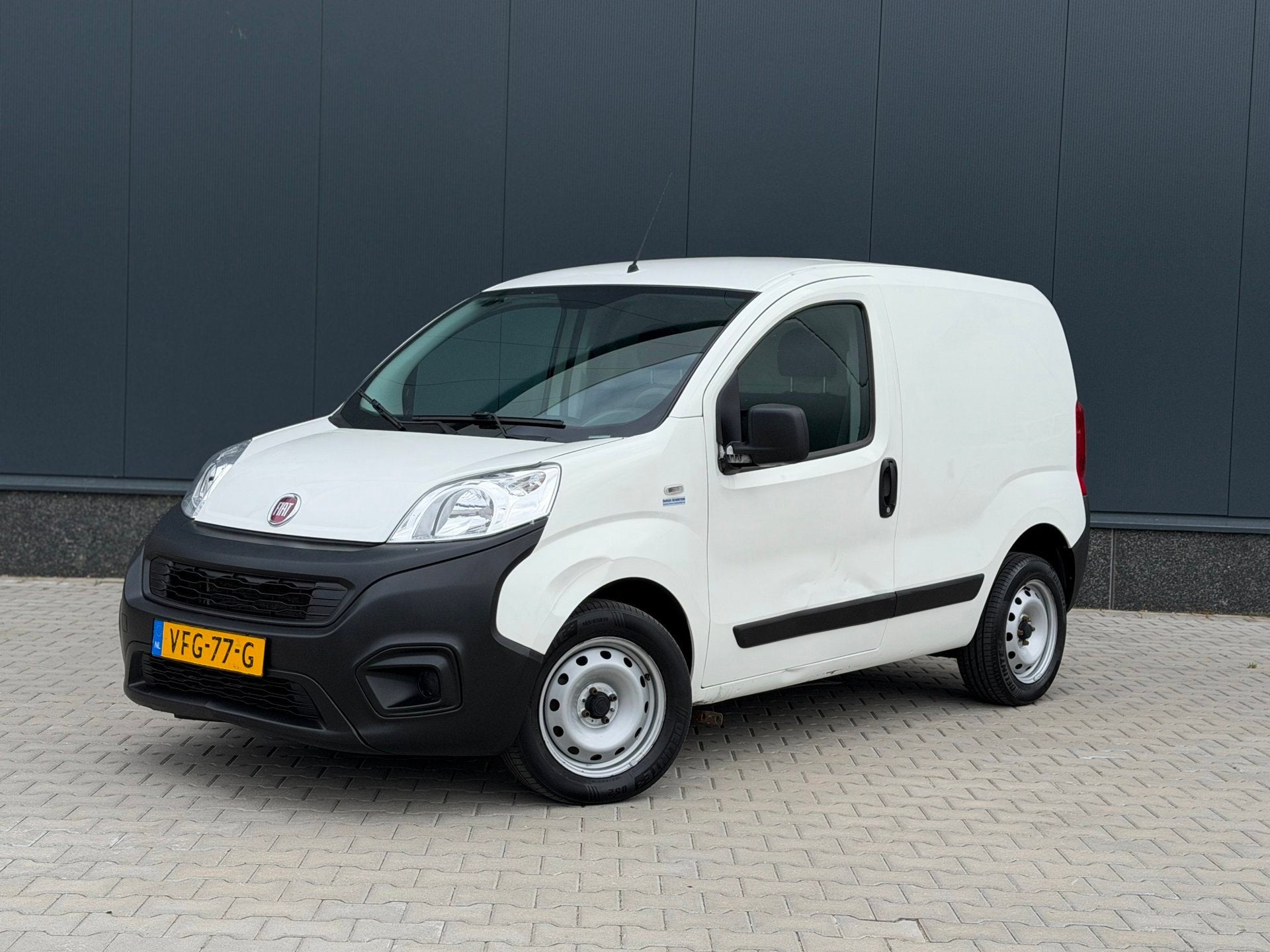 Fiat Fiorino 1.3 MJ Basis | BTW | AIRCO | DUBBELE ACHTERDEUR, Auto's, Voorwielaandrijving, Stof, Gebruikt, Zwart