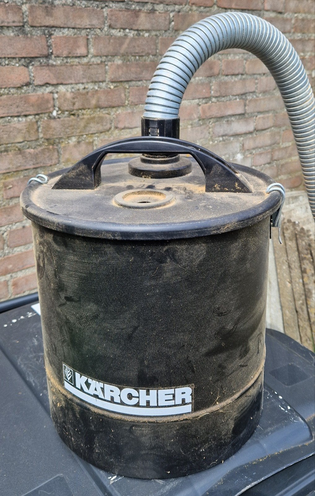 Kärcher aszuiger met slang, Inclusief accessoires, Gebruikt, Kärcher, Ophalen of Verzenden