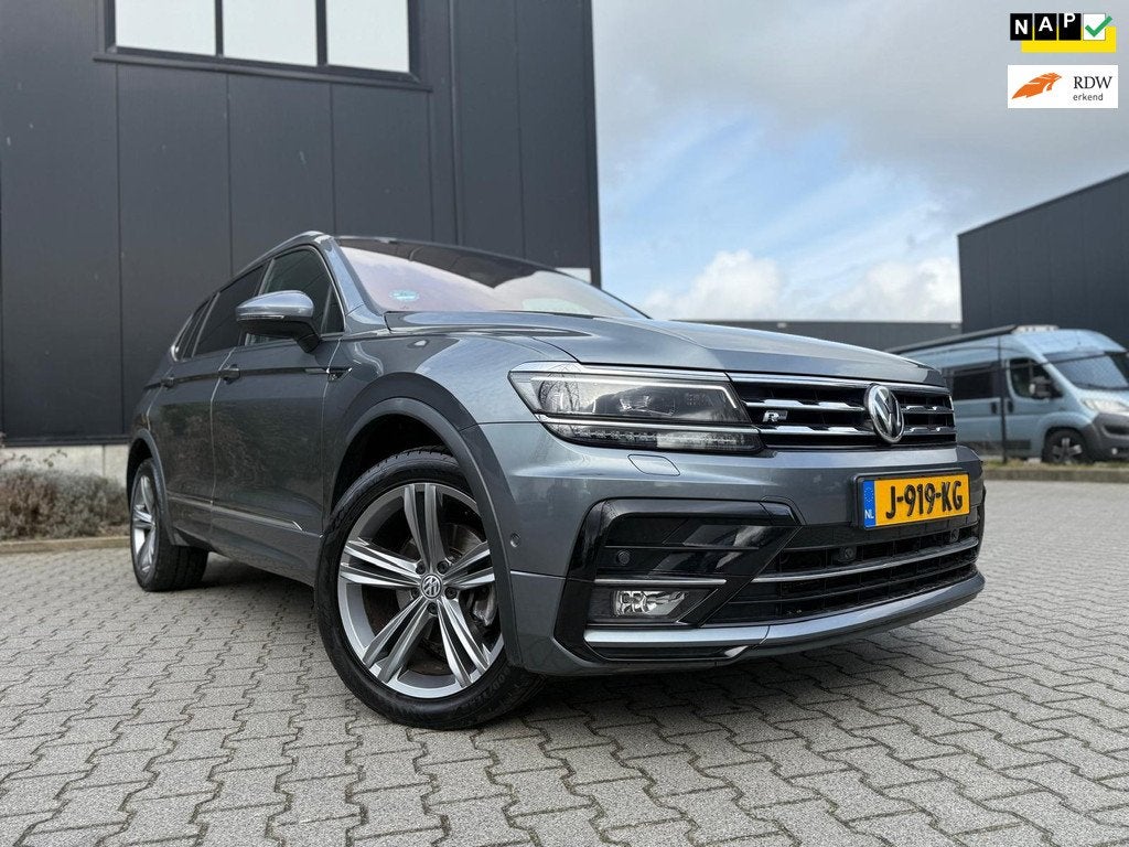 Volkswagen Tiguan Allspace 1.5 TSI Highline Business R RIJKL, Auto's, Volkswagen, Euro 6, 4 cilinders, 150 pk, Origineel Nederlands