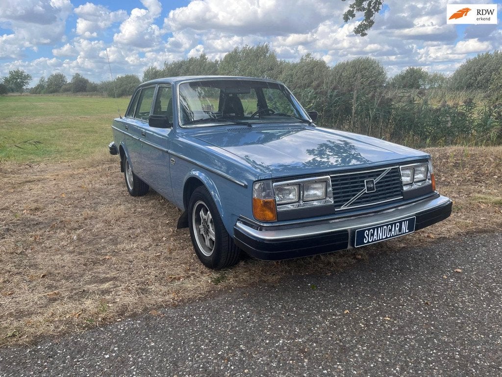 Volvo 244 2.1 GLE automaat, Auto's, Volvo, Gebruikt, 4 cilinders, Blauw, Leder