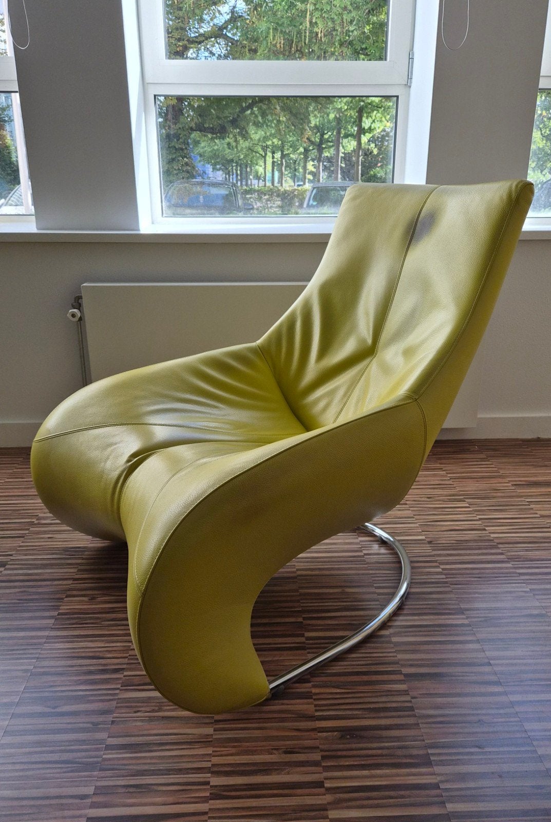 Leolux Darius fauteuil, Huis en Inrichting, Ophalen, Modern design, Gebruikt, 100 tot 125 cm