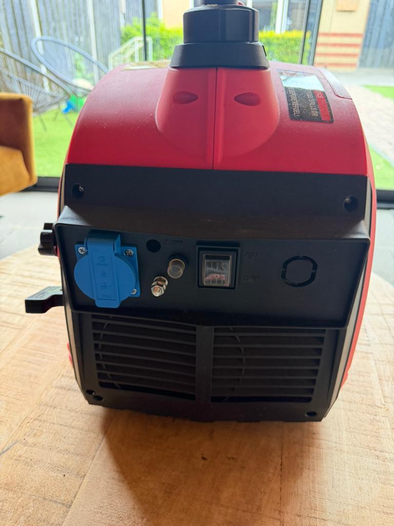 Eu inverter 22i 2000W, Ophalen of Verzenden