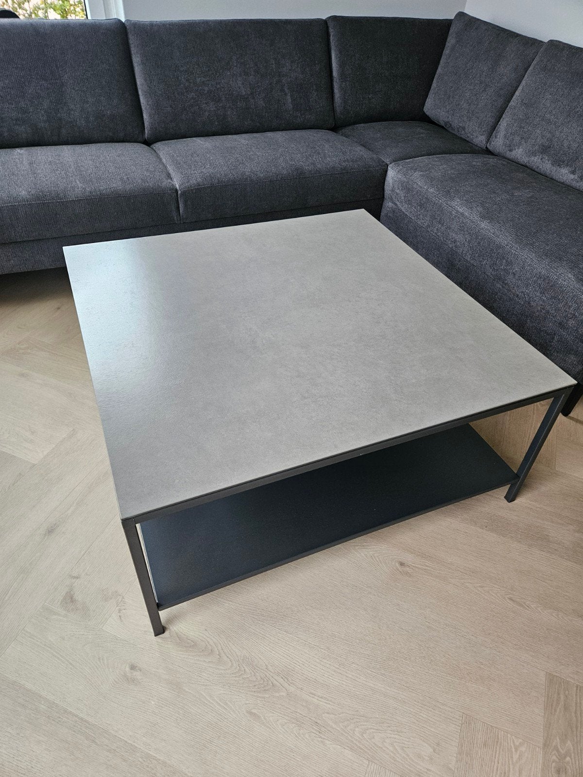 Salontafel. Betonlook., Huis en Inrichting, Tafels | Salontafels, Ophalen, 50 tot 100 cm, Betonlook, 50 tot 100 cm