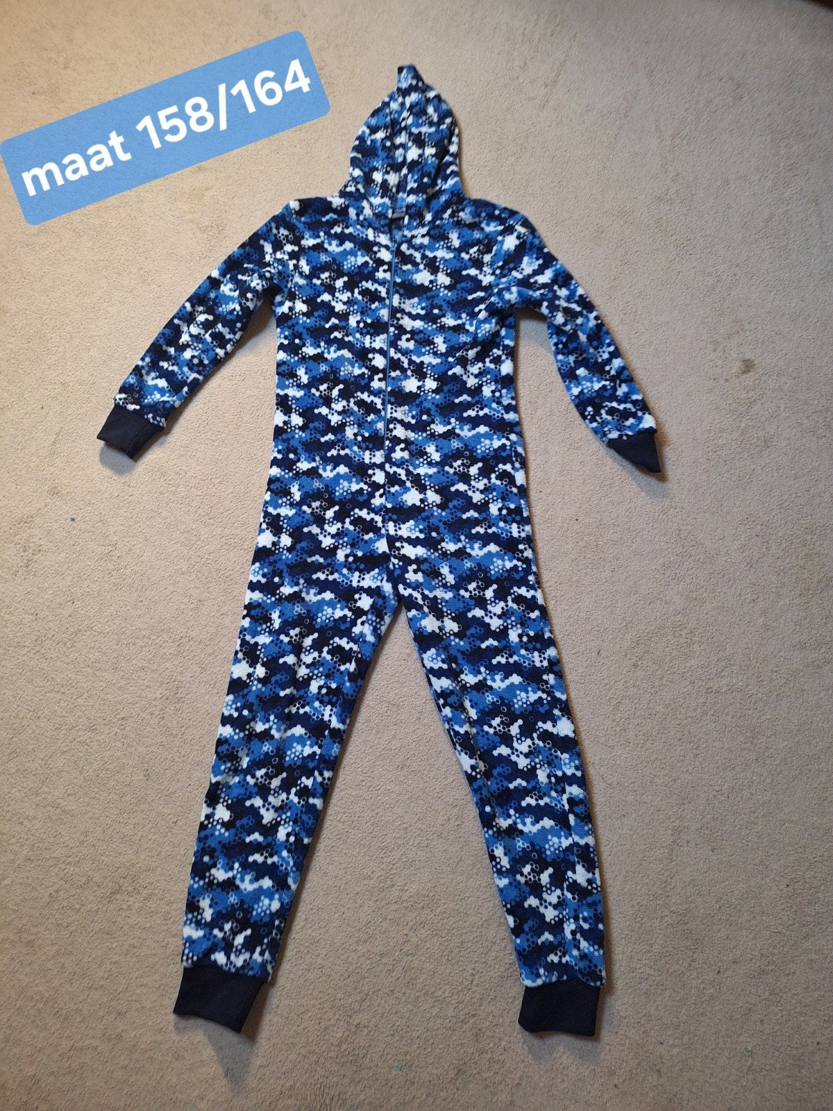 Blauwe camouflage onesie - Maat 158/164, Nacht- of Onderkleding, Jongen of Meisje, Ophalen of Verzenden, Zo goed als nieuw