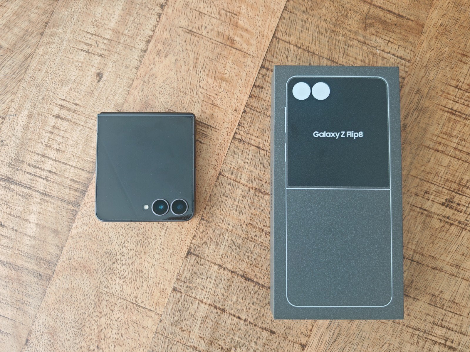 Samsung Galaxy Z Flip 8, Ophalen, Zwart, Touchscreen, Nieuw