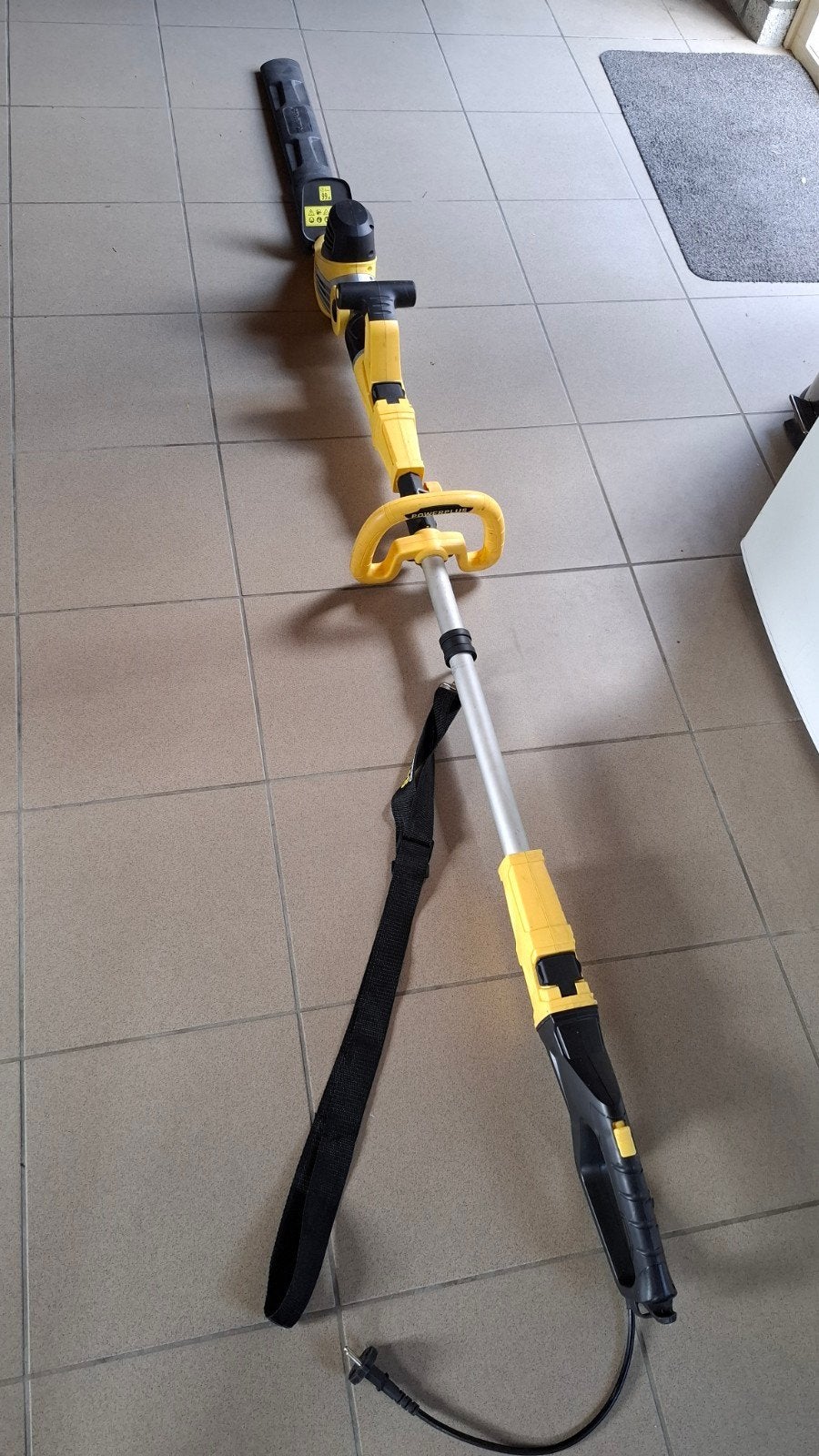 Powerplus POWXG2042  TELESCOPISCHE HEGGENSCHAAR 750W 560MM, Tuin en Terras, Heggenscharen, Ophalen, Gebruikt, Elektrisch, Powerplus