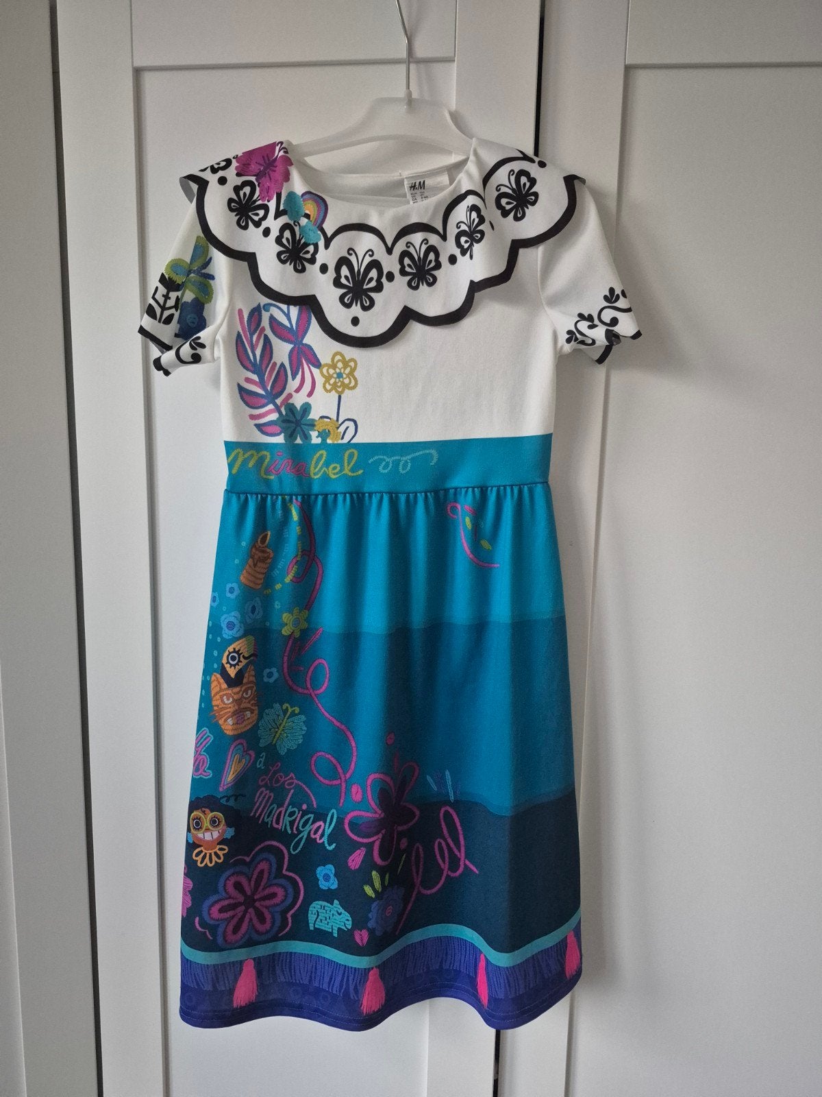 Mirabel verkleedjurk Encanto H&M maat 104, Meisje, H&M, Ophalen of Verzenden, Zo goed als nieuw