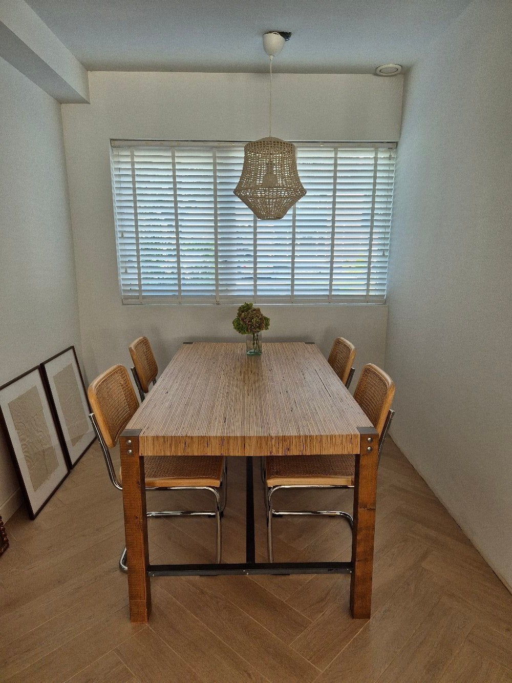 Eettafel 163 x 93, Ophalen, 4 tot 6 stoelen