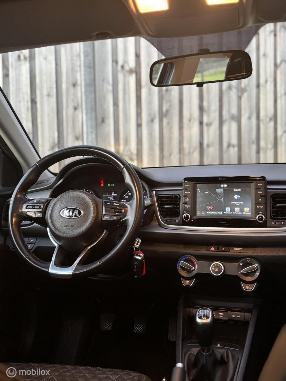 Kia Rio 1.0 TGDI ComfortPlusLine Navigator/ CARPLAY/CRUISE, Auto's, Voorwielaandrijving, Gebruikt, Euro 6, 1055 kg