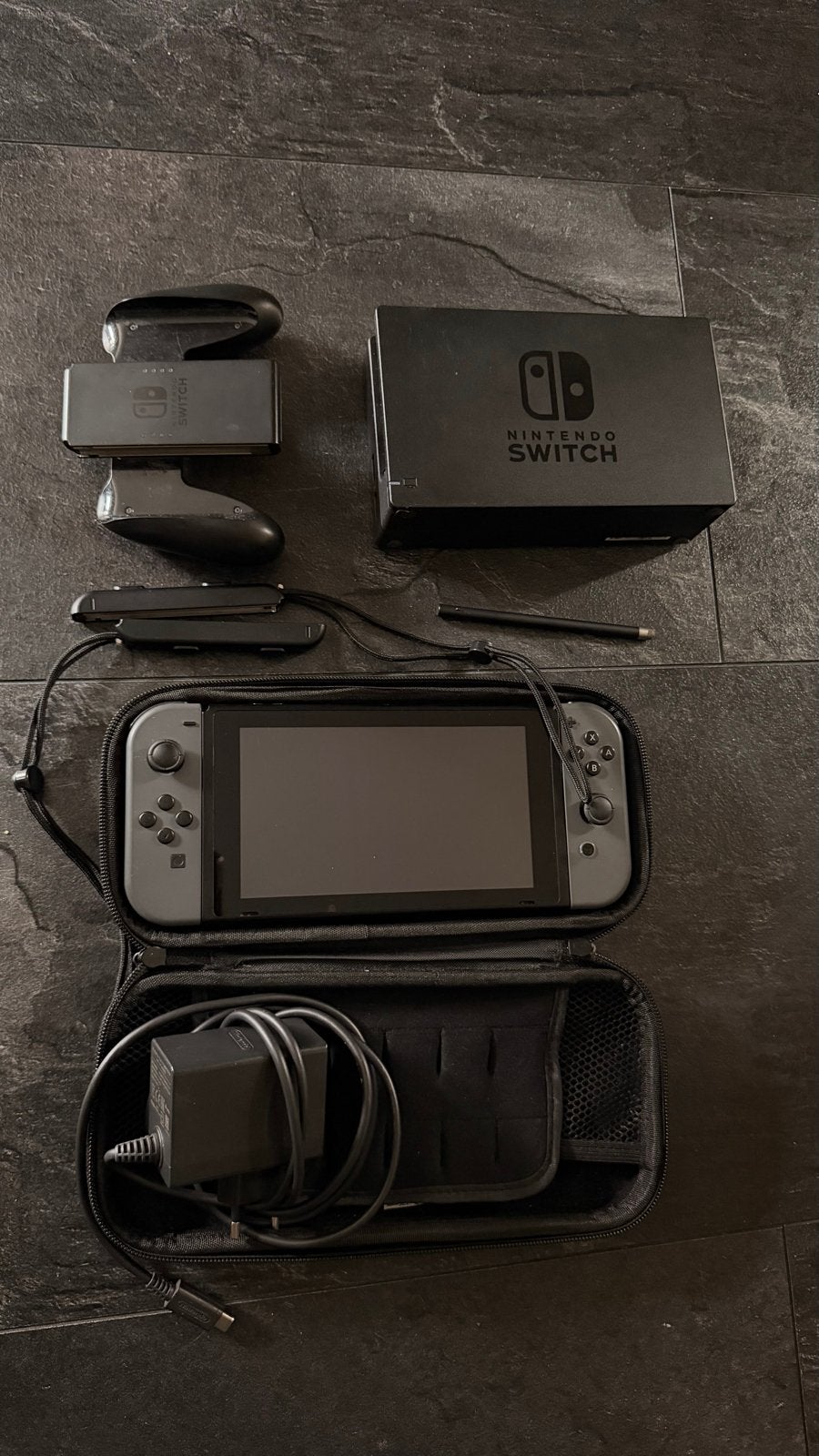 Nintendo Switch met 7 games en controller, Met 2 controllers, Ophalen of Verzenden, Switch Original, Gebruikt
