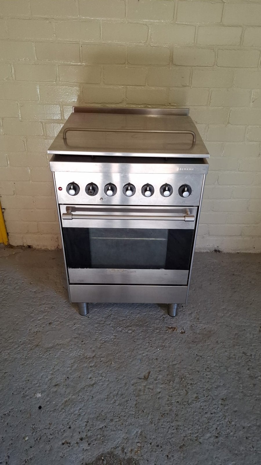 Fornuis te koop, Witgoed en Apparatuur, Fornuizen, Ophalen, 4 kookzones, Zo goed als nieuw, Gas